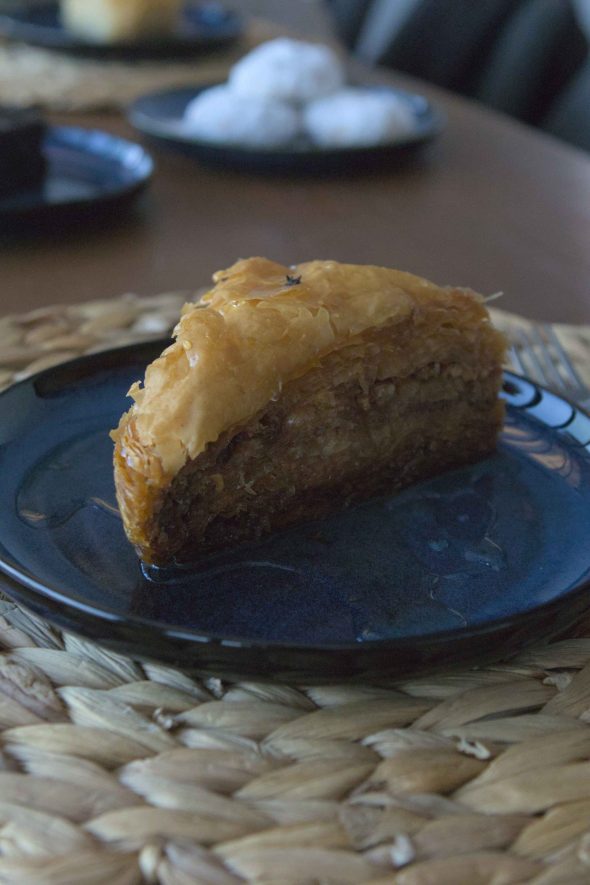 greek villa queen-bee-luxury-villa-sparto--up to 18 guests-spacious bedrooms - ideal for families or large groups-retreats-weddings- infinity pool- jacuzzi-private chef-lefkada-amfilochia-sparto